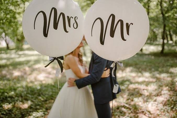 Mr & Mrs - Balloonery